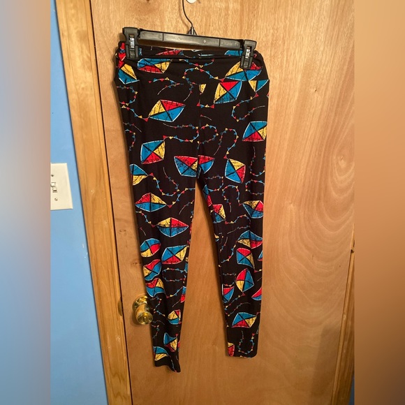 Women’s Lularoe patterned leggings bundle ❤️ - Picture 12 of 16